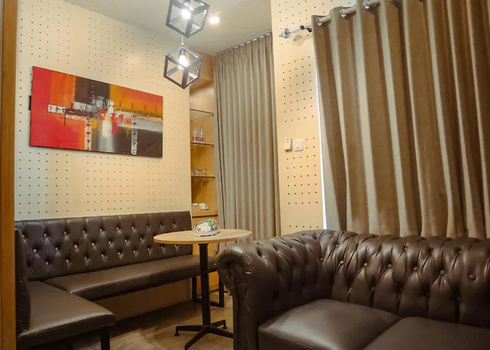 Twin Tower Hotel & Residence Surabaya